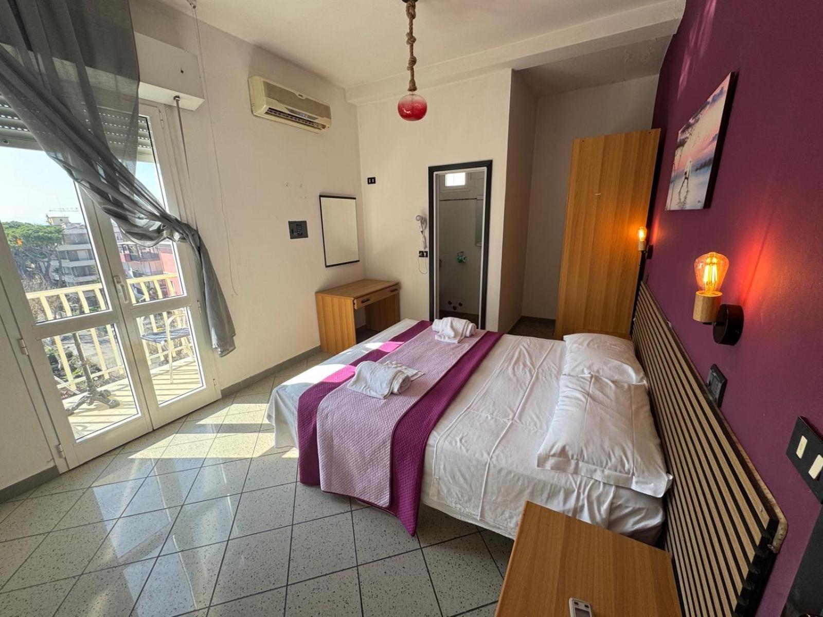Hotel New Liston Римини Экстерьер фото